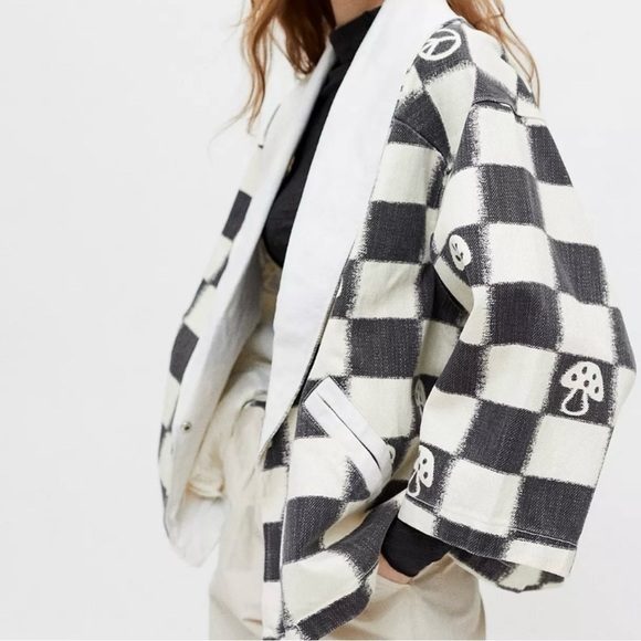 Urban Outfitters REI Wide Sleeve Open Wrap Oversized Jacket Womens XS/S Checker - Picture 3 of 15